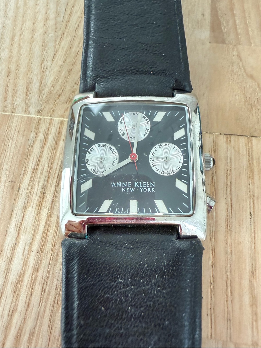Anne Klein New York ladies black rectangular leather watch NEW BATTERY